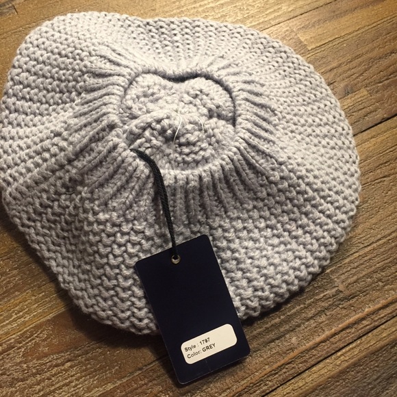 Anthropologie-Norla Glacia Faux Fur Pom Pom Hat - Picture 5 of 8